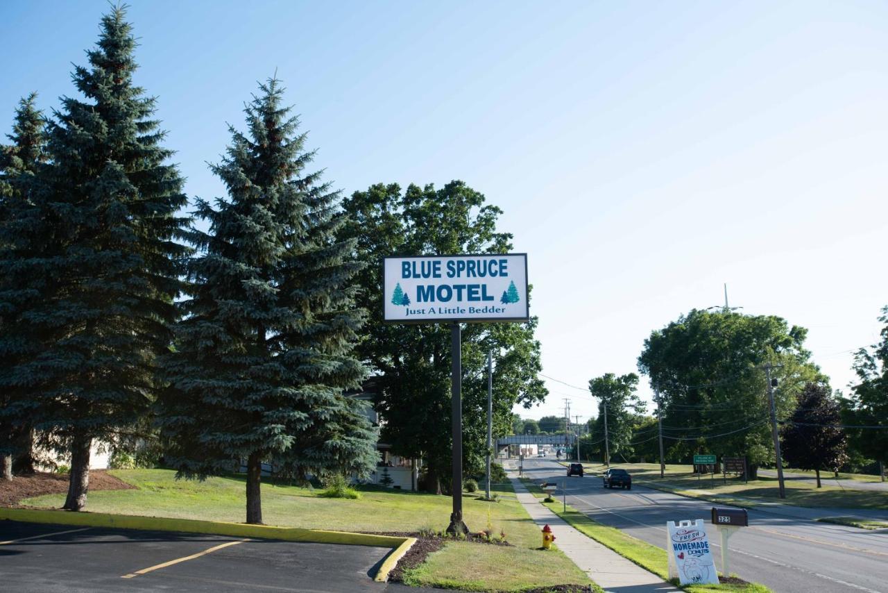 Blue Spruce Motel Massena Exterior photo