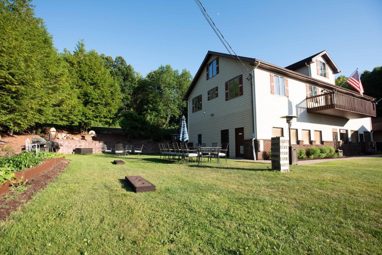 Blue Spruce Motel Massena Exterior photo